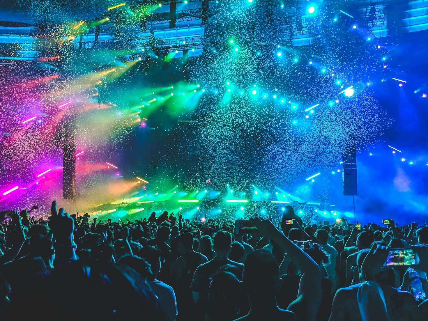 Los beneficios emocionales de asistir a eventos rave
